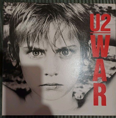 War 1st press rare et - u2,