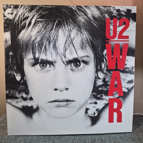 War 1983 island - island, 90067-1